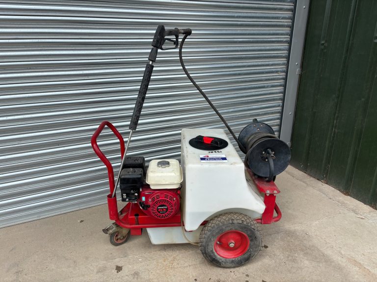 Demon petrol pressure washer Honda engine